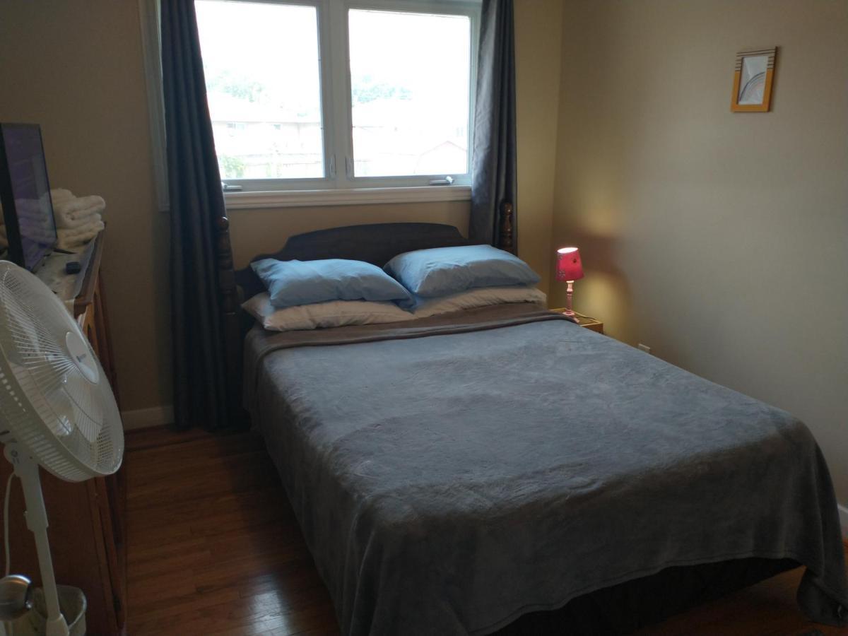 Barrie North Retreat - Quiet And Friendly Villa Ngoại thất bức ảnh